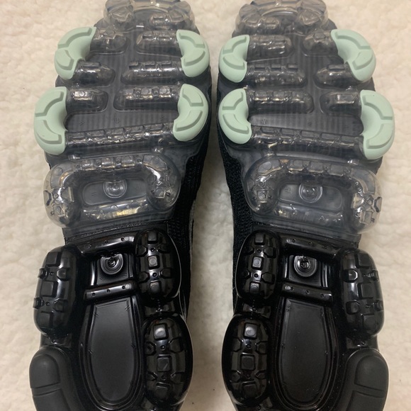 Nike Vapormax FlyKnit 3.0 SnakeSkin SZ10.5 Men - Picture 3 of 6